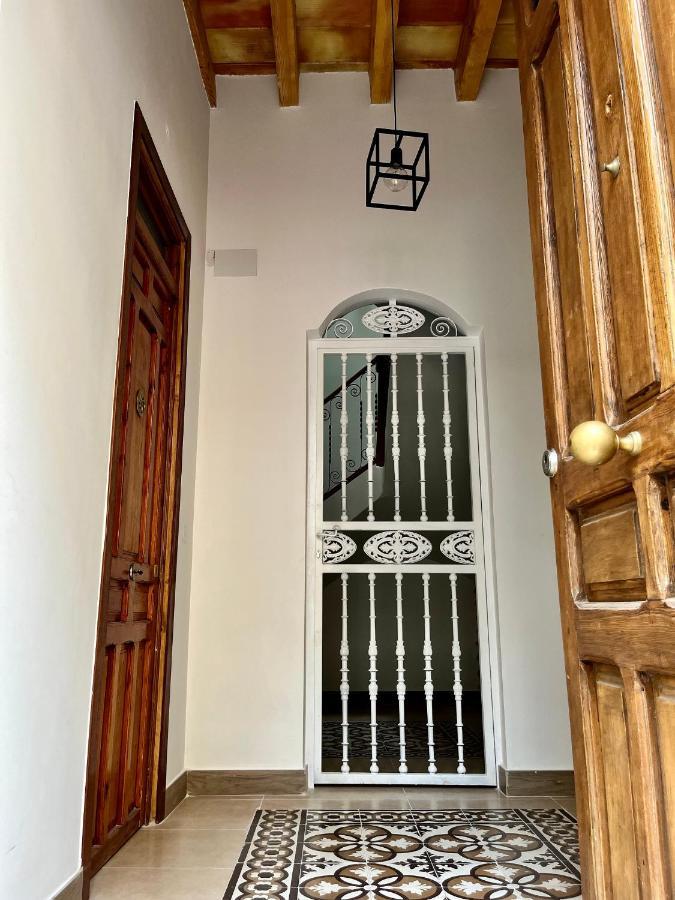 Casa Del Pasaje San Fernando Apartment อาลิกันเต ภายนอก รูปภาพ