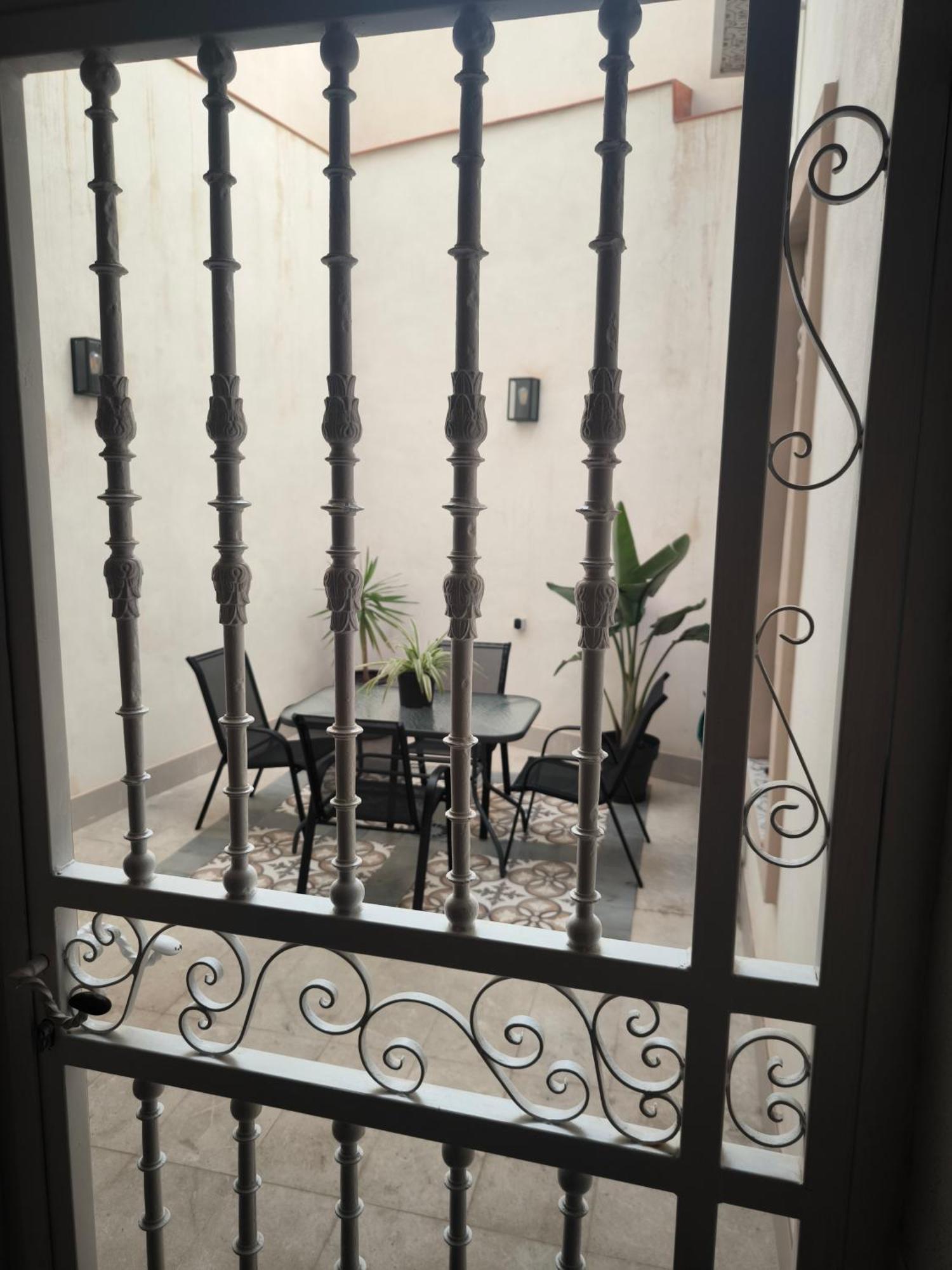 Casa Del Pasaje San Fernando Apartment อาลิกันเต ภายนอก รูปภาพ